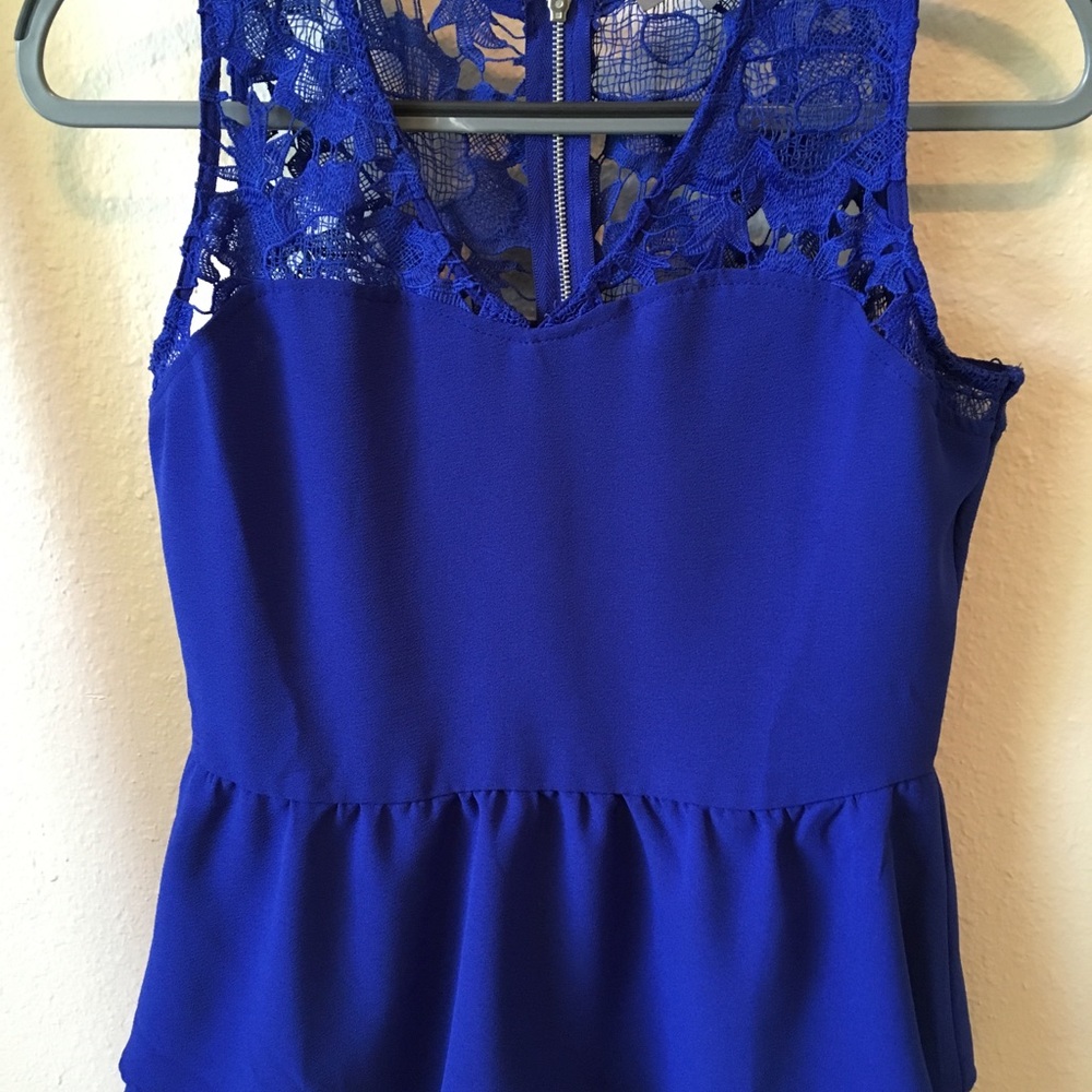 Sweetheart neckline double peplum blue top